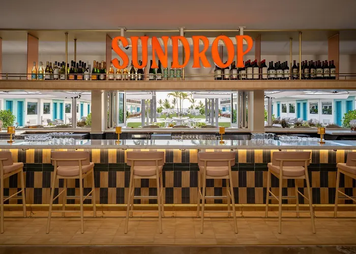 The Luce, St. Pete Beach, A Tribute Portfolio Hotel
